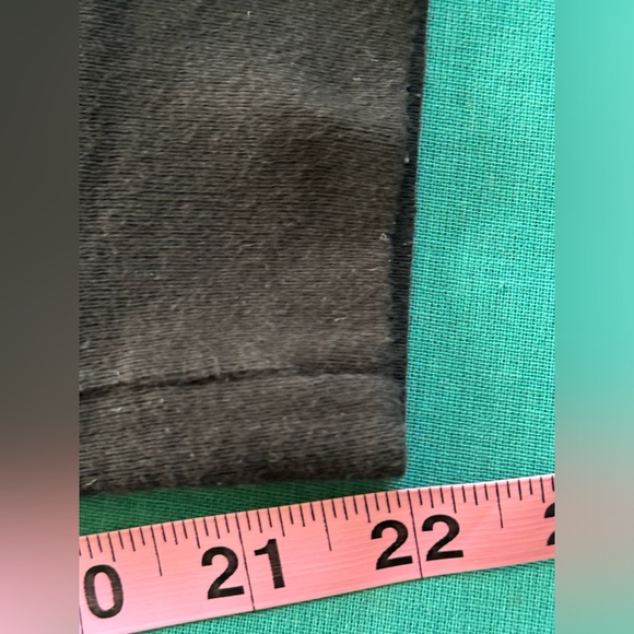 VANS Graphic Black Shirt W/Skull And Flowers Long Sleeve Graphic T-shirt  Size M - Picture 5 of 6